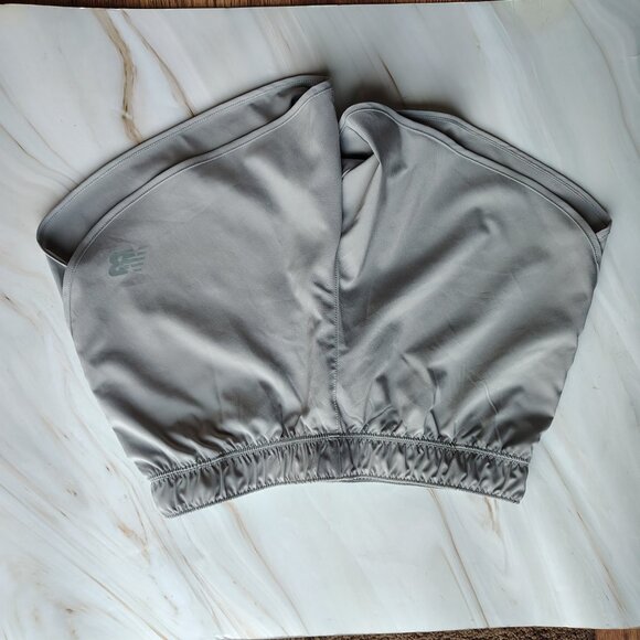 Women's New Balance shorts - Picture 2 of 6